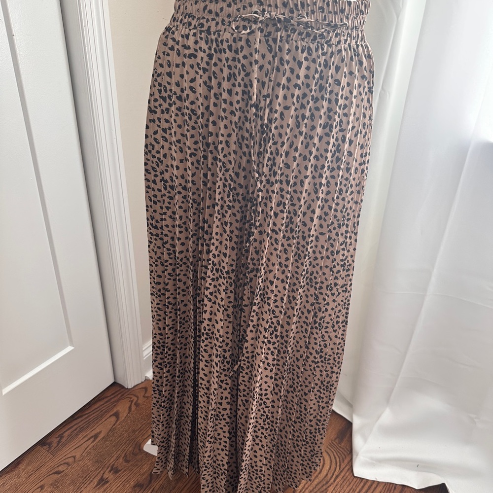 Women’s boutique geometric leopard print skirt